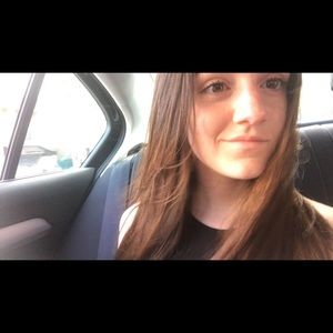 Meet your Posher, Alexandra